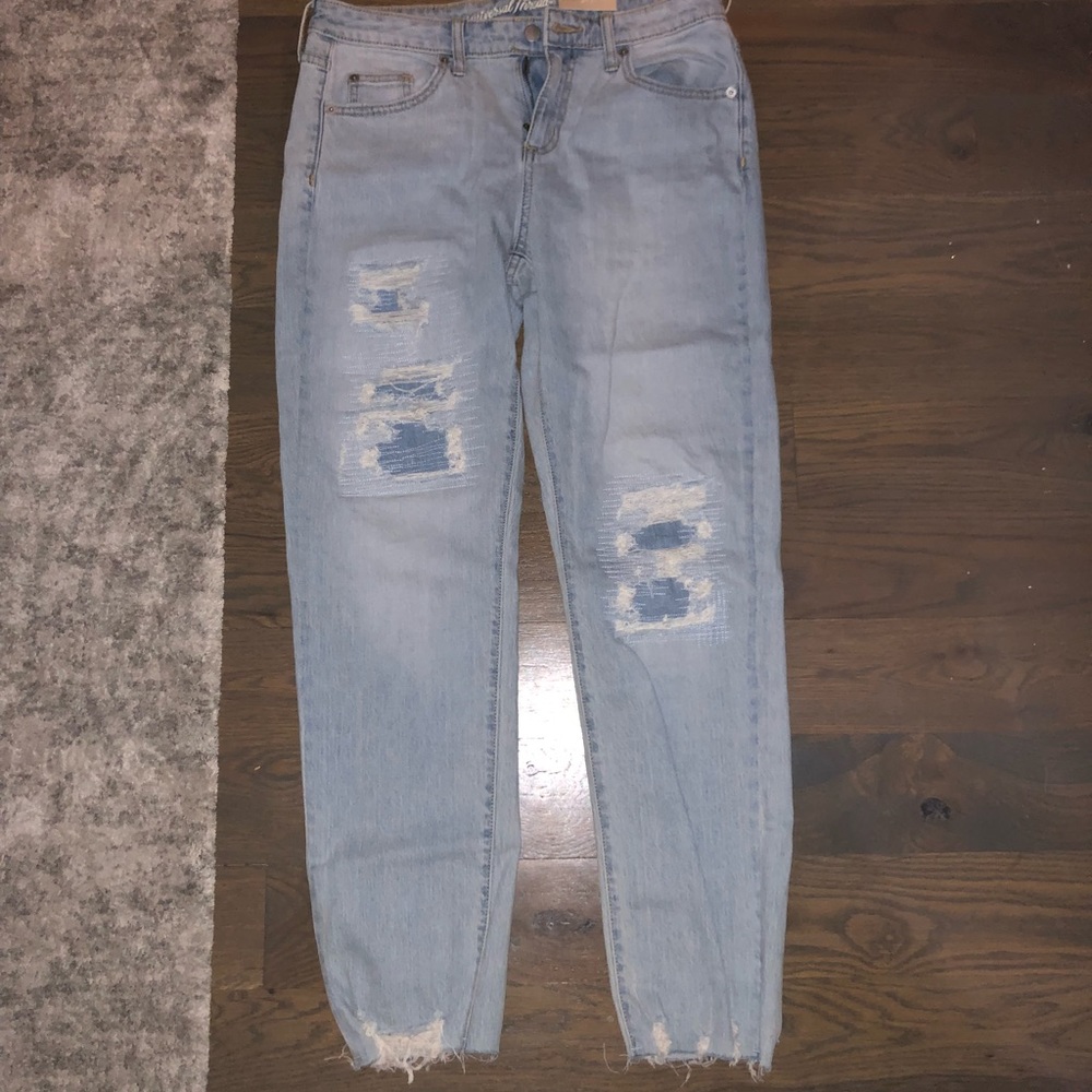Universal threads frayed jeans